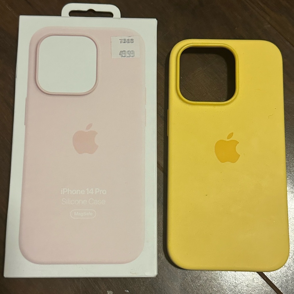 iPhone 14 Pro Silicone Case Chalk Pink and Yellow